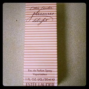 Estee Lauder Pleasures Delight